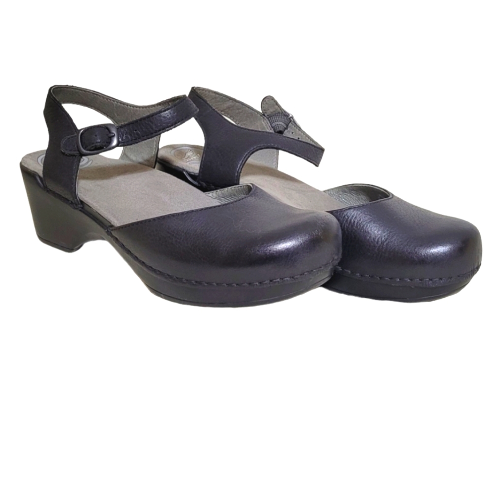 Dansko Closed-Toe Mary Janes